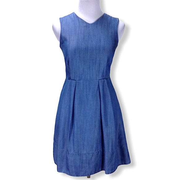 Gap Chambray Sleeveless V-Neck A-Line Denim Dress - Picture 6 of 15